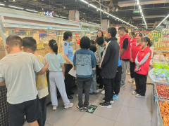 <b>为守护未成年人舌尖上的平安建</b>